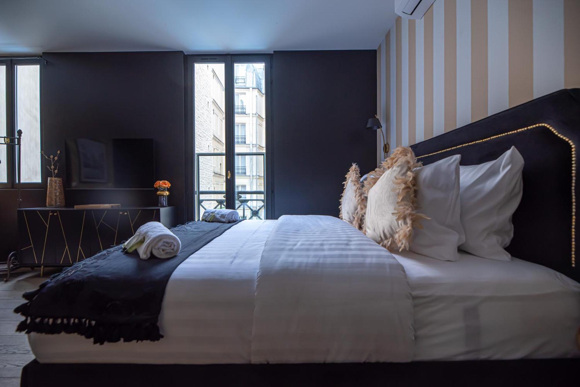 Monsieur Montmartre - Moulin Rouge Residence París Habitación foto